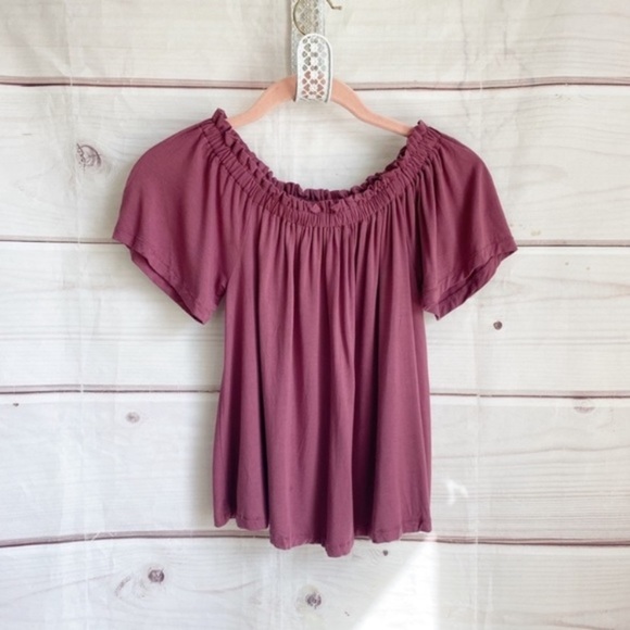 Aritzia Off Shoulder Top - Picture 2 of 4